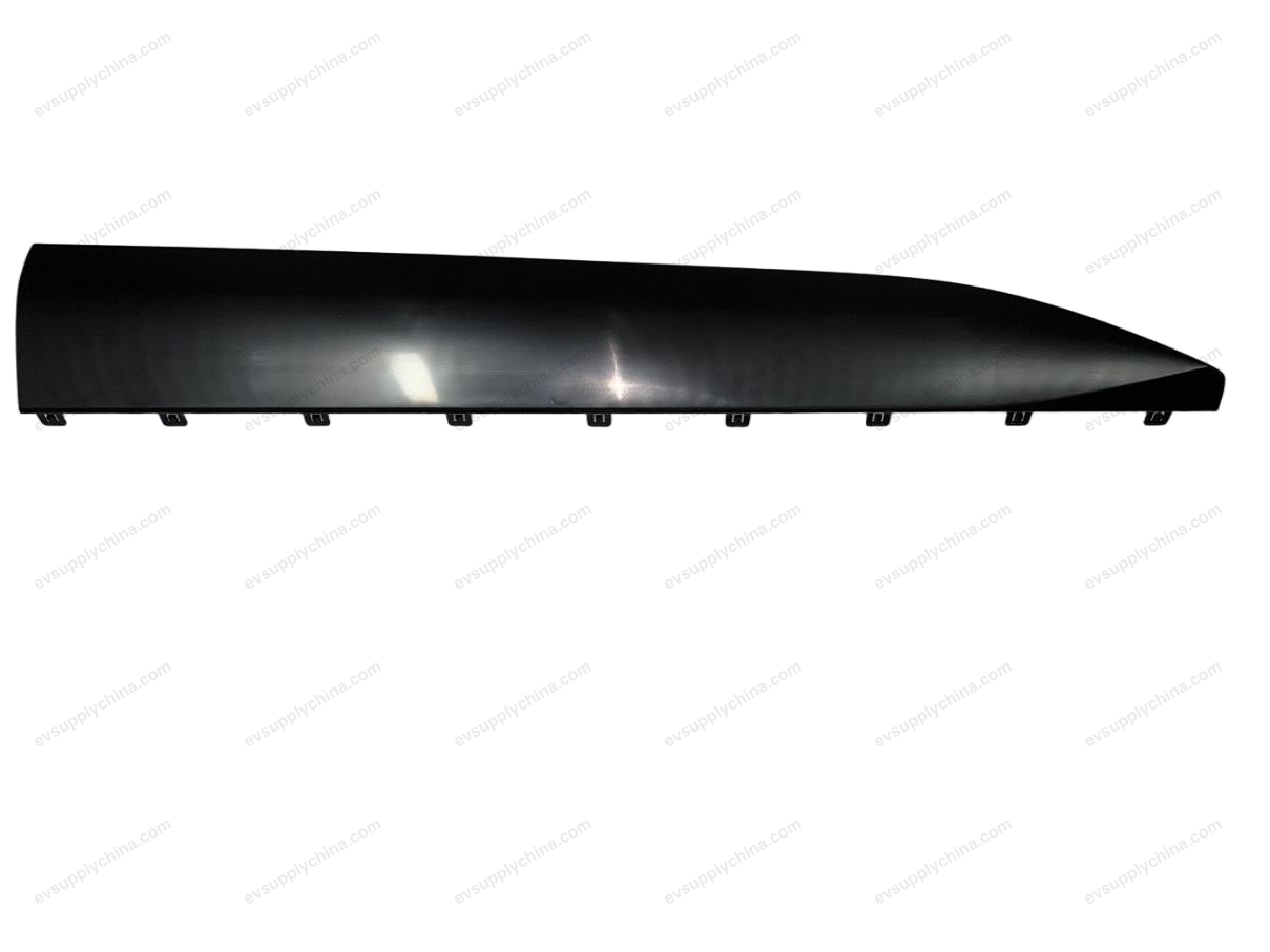 Right front door skirt panel trim — BYD Atto 3