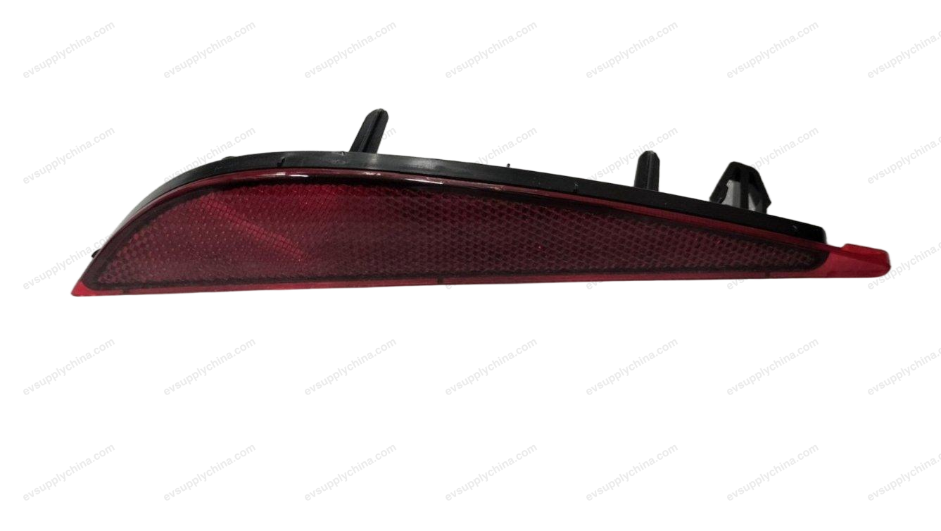 Right rear reflector — BYD Dolphin