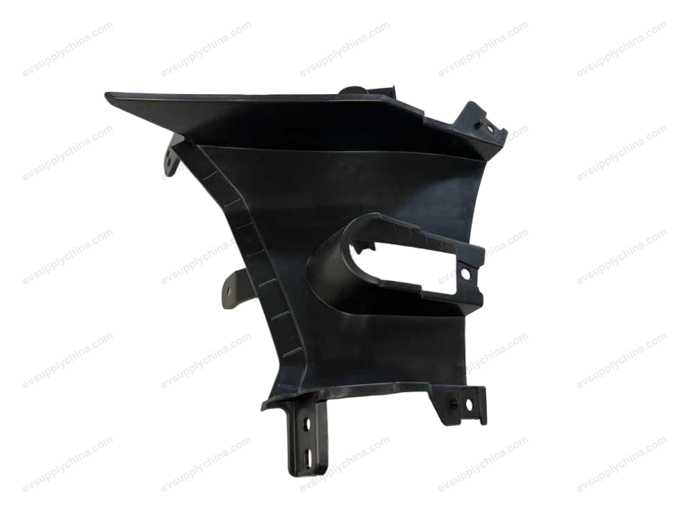 Front bumper left air intake duct — BYD Sealion 7