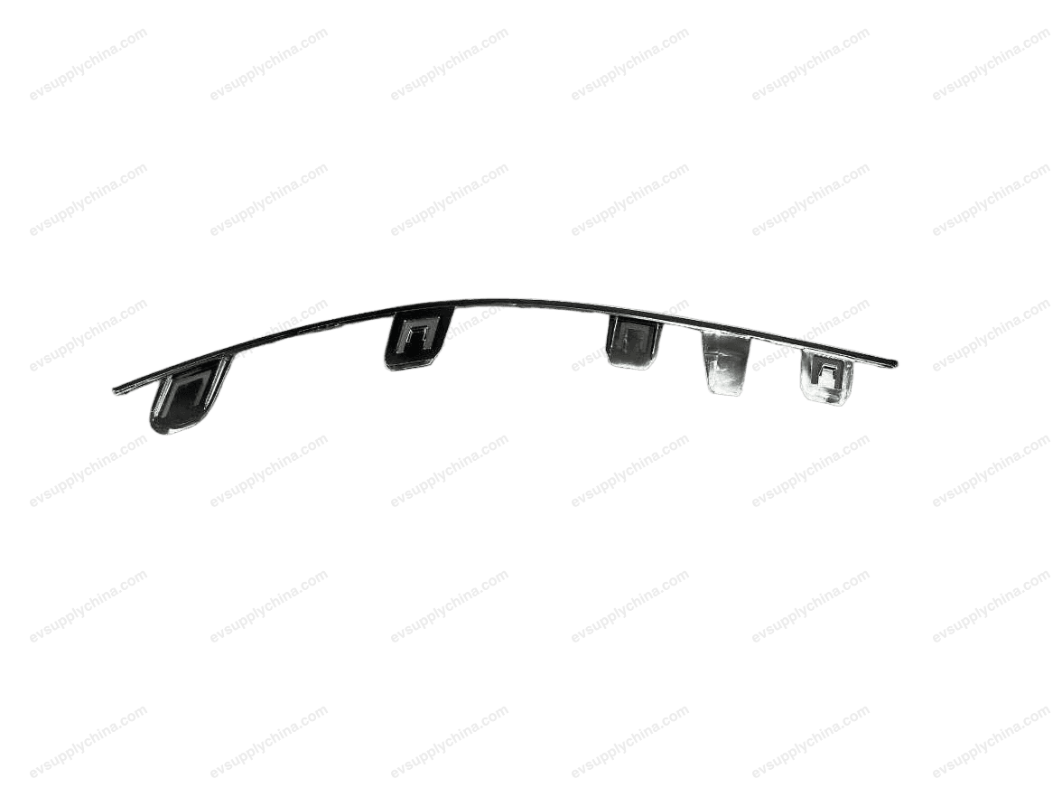 Front bumper left bright trim — BYD Sealion 7