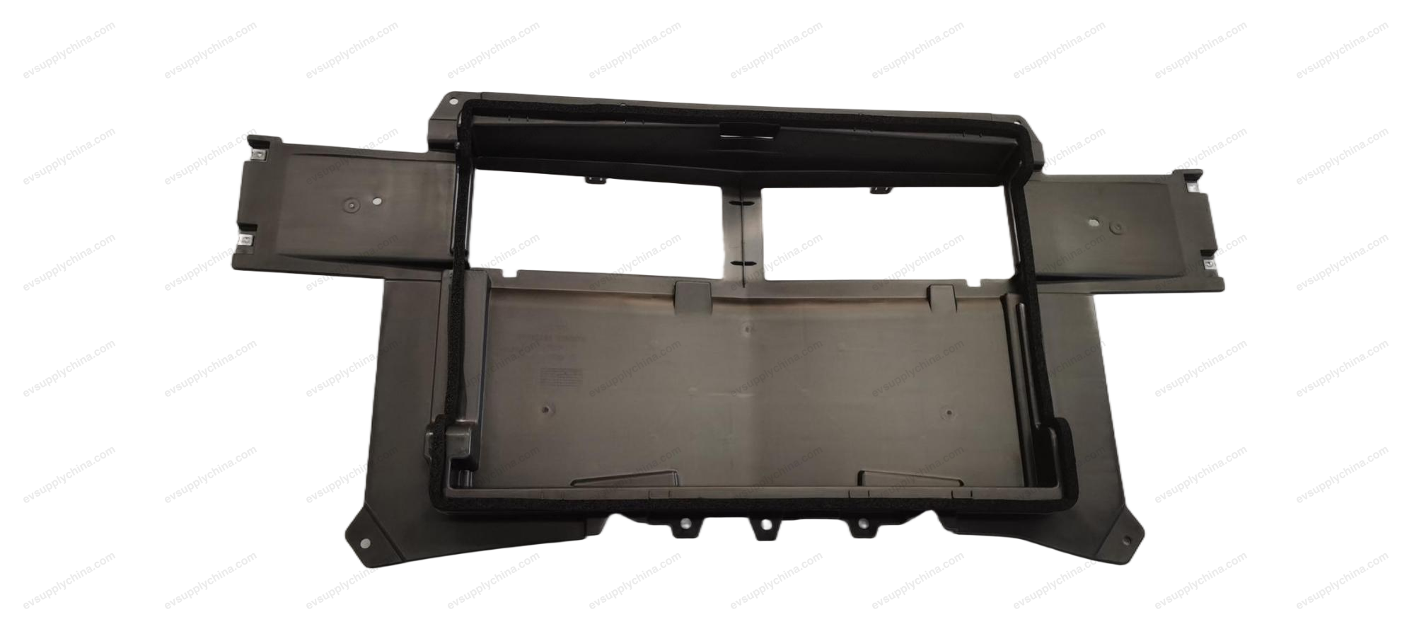 Fully enclosed deflector assembly — BYD Sealion 7