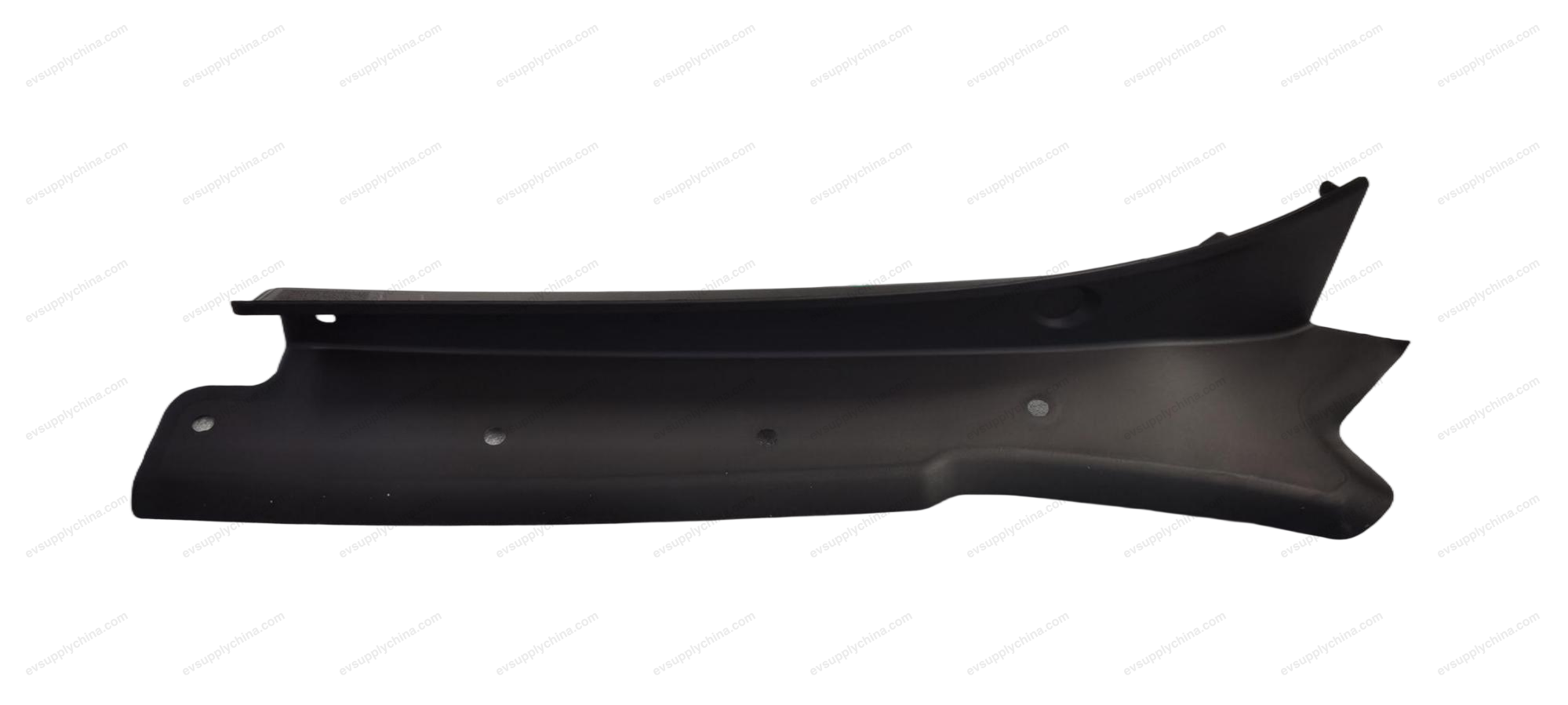 Left rear lamp guard plate assembly — BYD Sealion 7