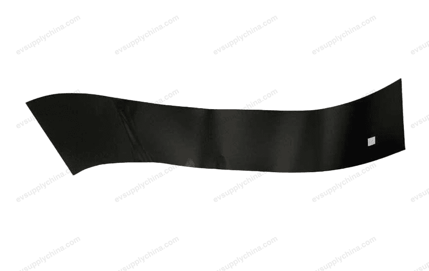 Blackout film on the right rear door and window frame — Denza D9