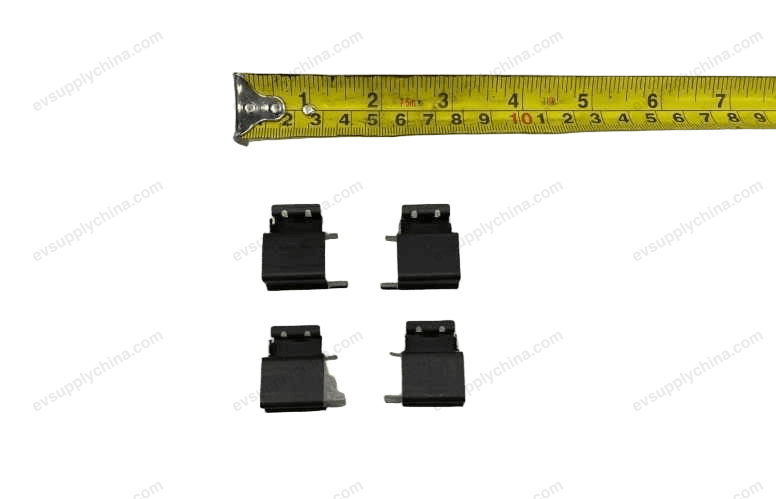 Front brake pad assembly — Denza D9