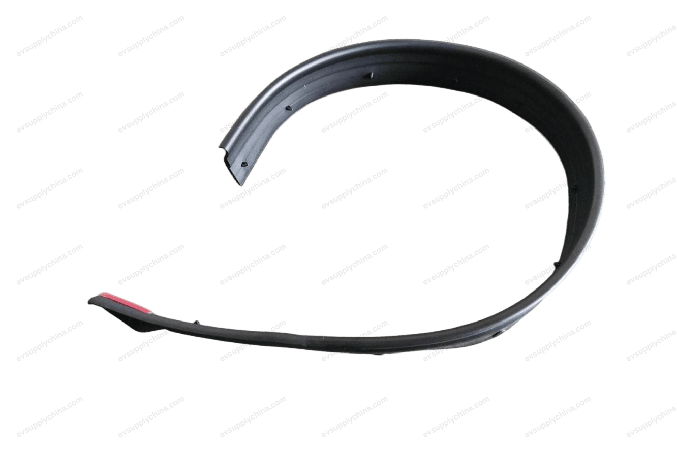 Front left door seam strip — Denza D9