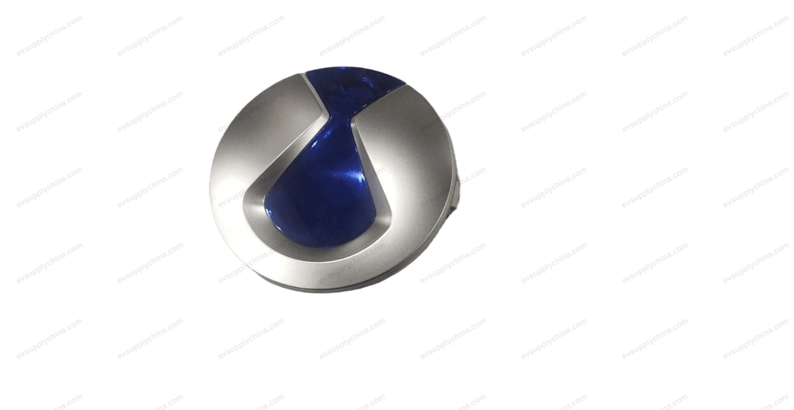 Front logo assembly — Denza D9