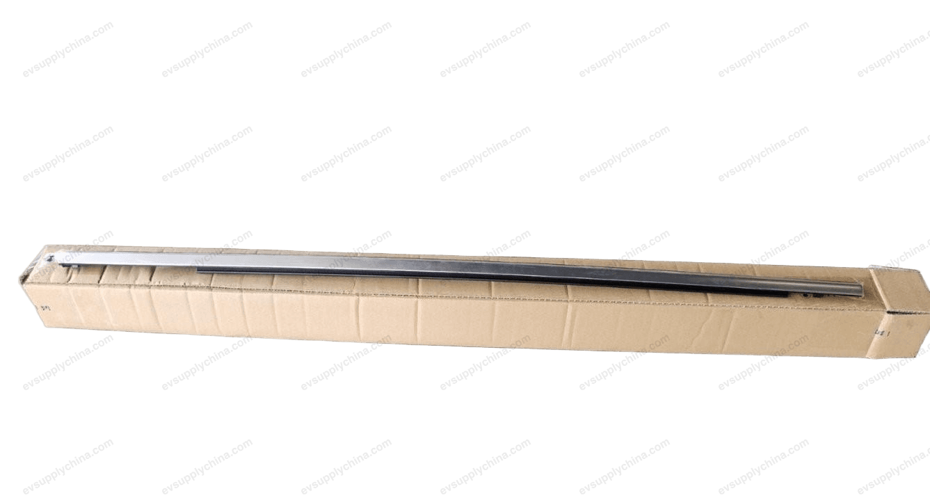 Left front door exterior water cutter assembly — Denza D9