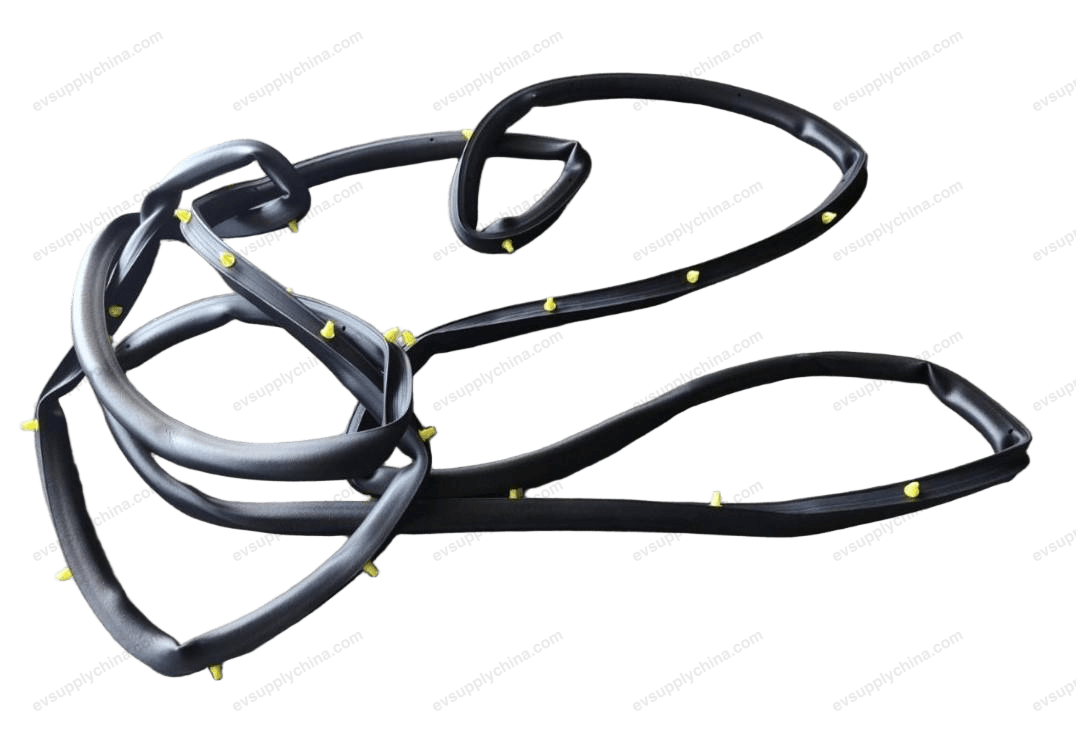 Left front door weatherstripping — Denza D9