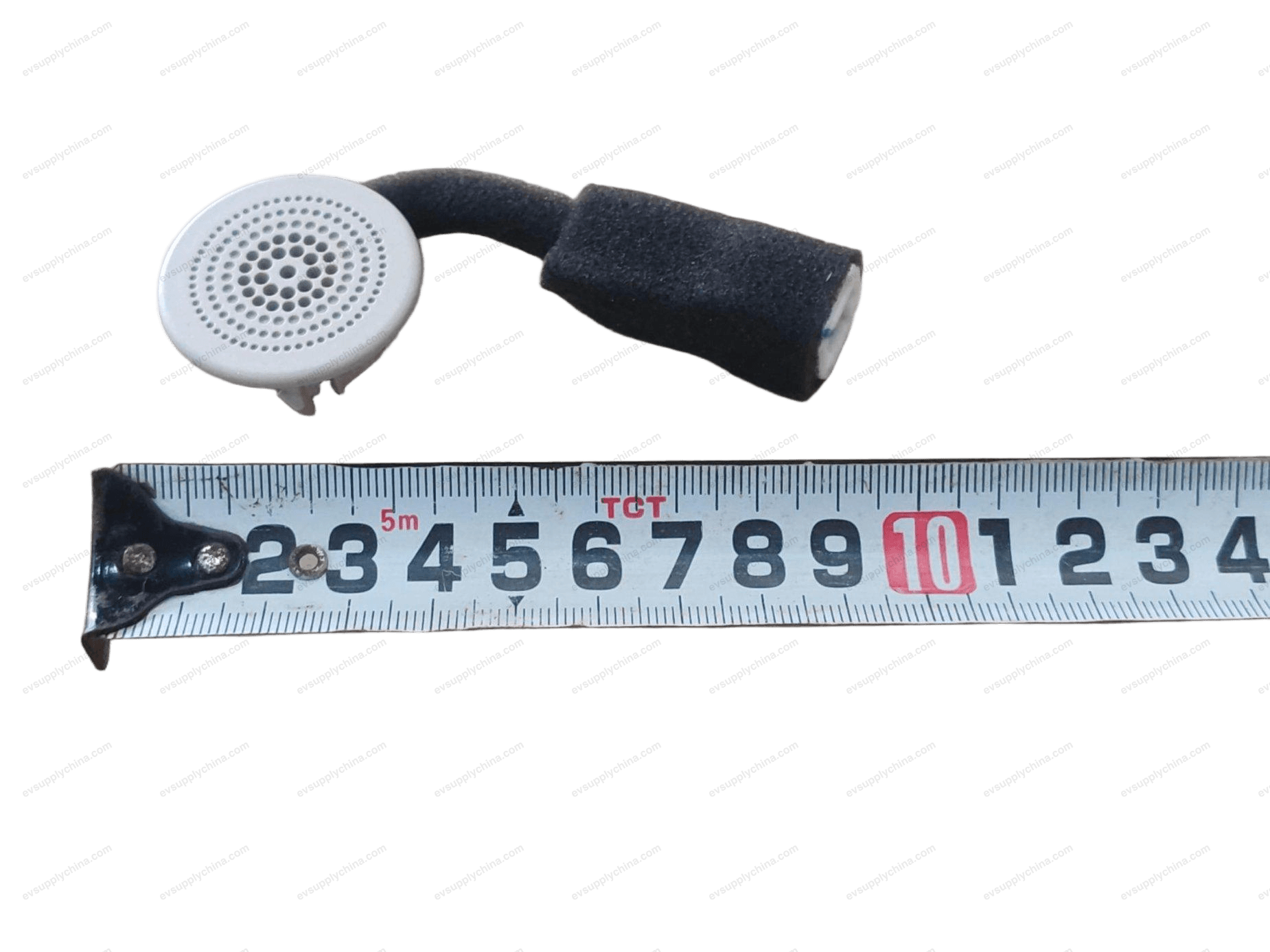Left front noise-canceling microphone - Pergemi — Denza D9