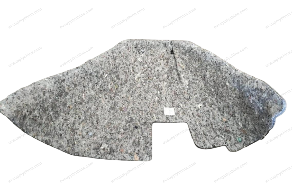 Left rear wheel with sound insulation pad — Denza D9
