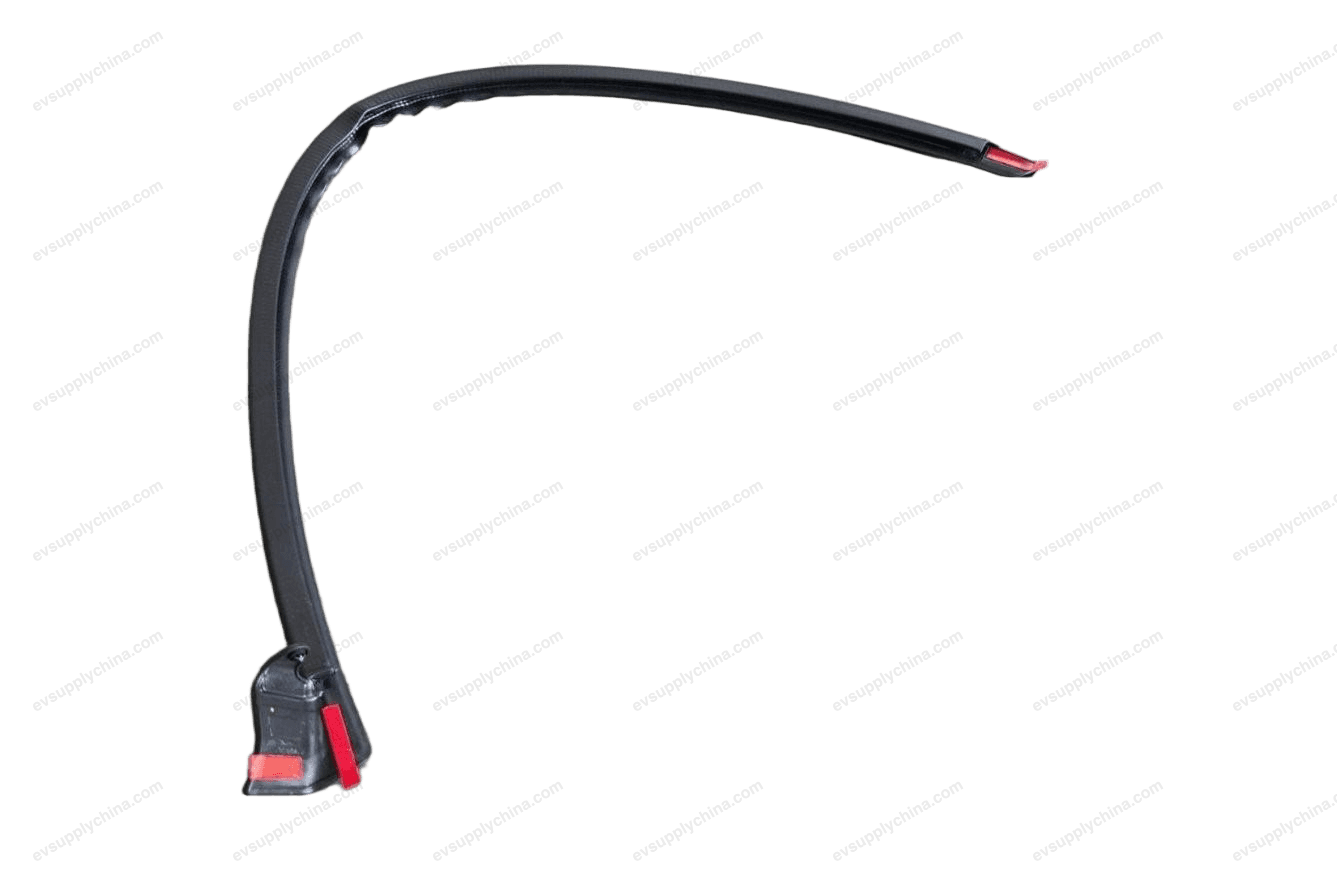 Left side decorative strip — Denza D9