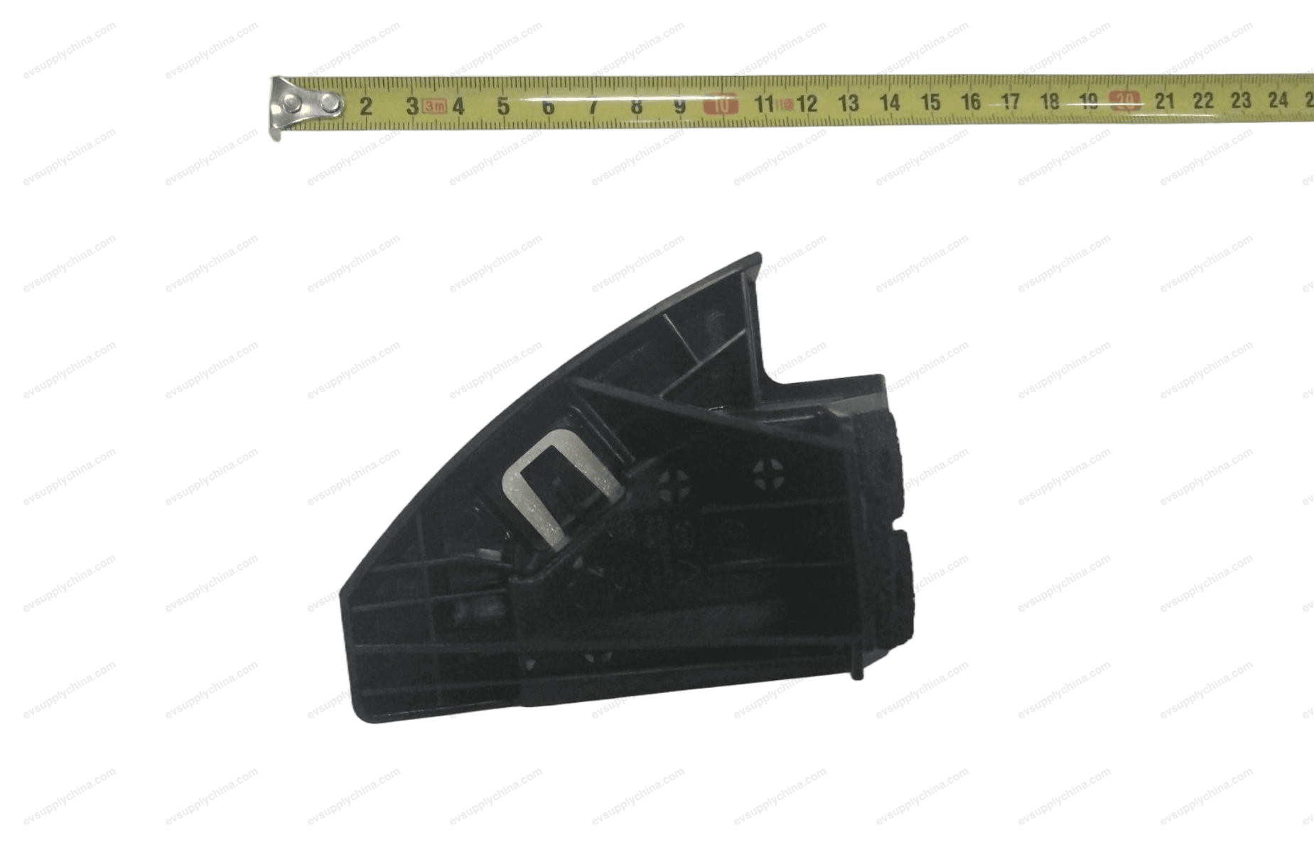 Rear bumper right bracket assembly — Denza D9