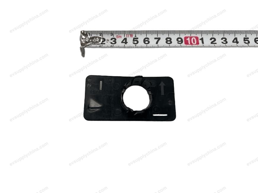 Rear radar center left mounting bracket — Denza D9