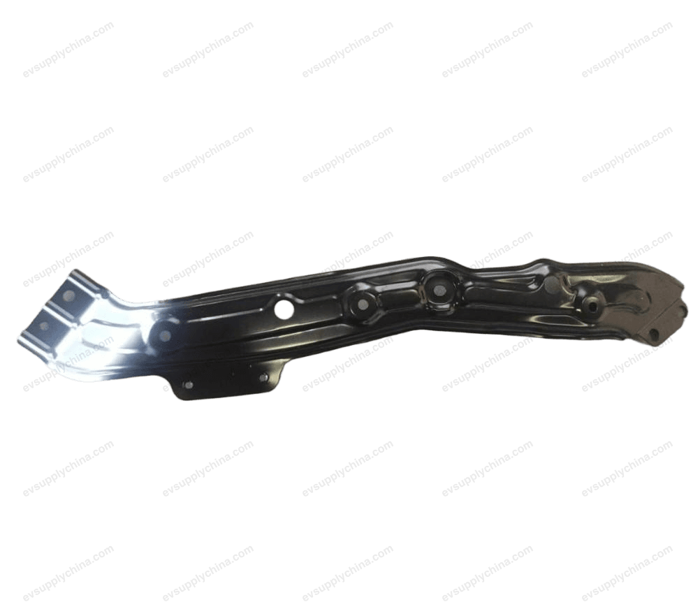 Right connecting plate of the upper crossbeam of the water tank — Denza D9