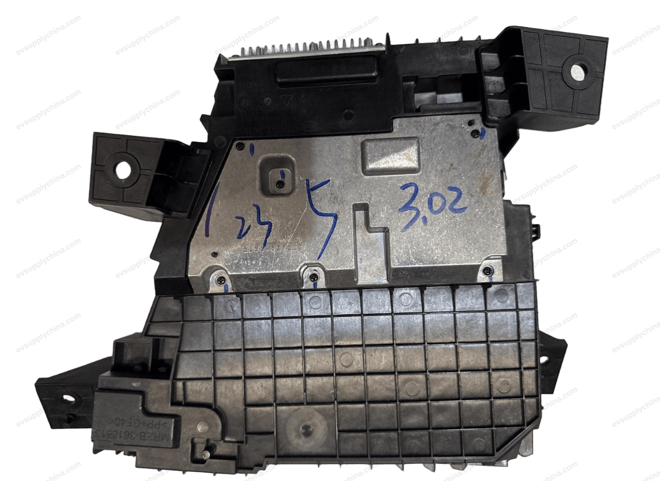 Right-hand drive head-up display — Denza D9