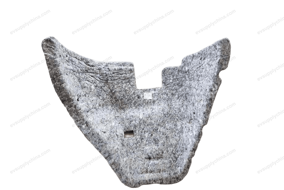 Right rear wheel with sound insulation pad — Denza D9