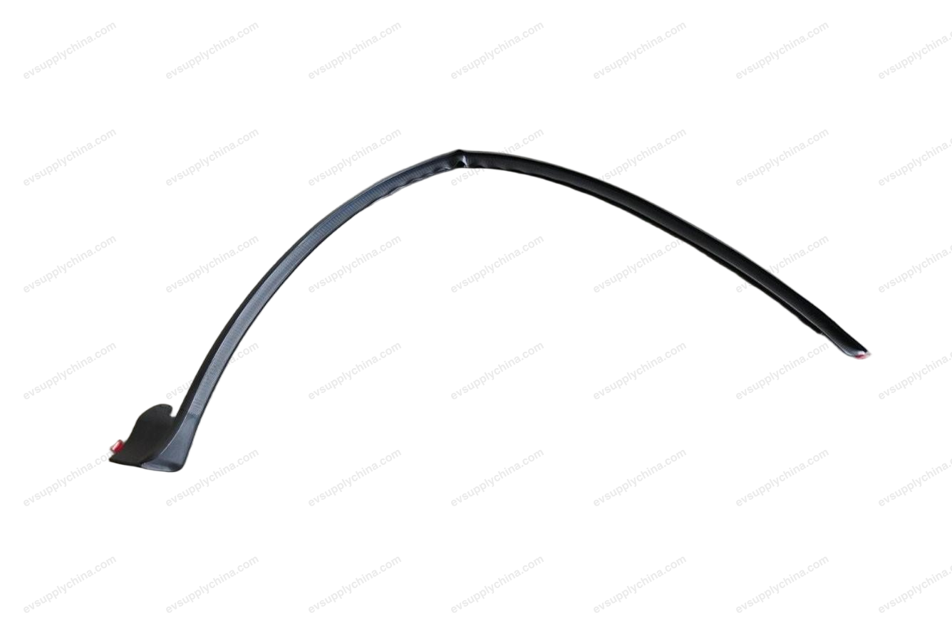 Right side decorative strip — Denza D9