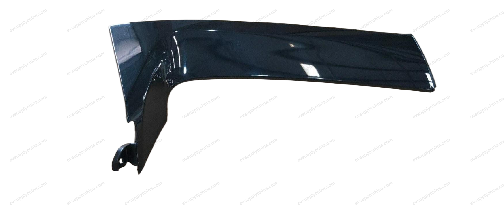 правый спойлер в сборе