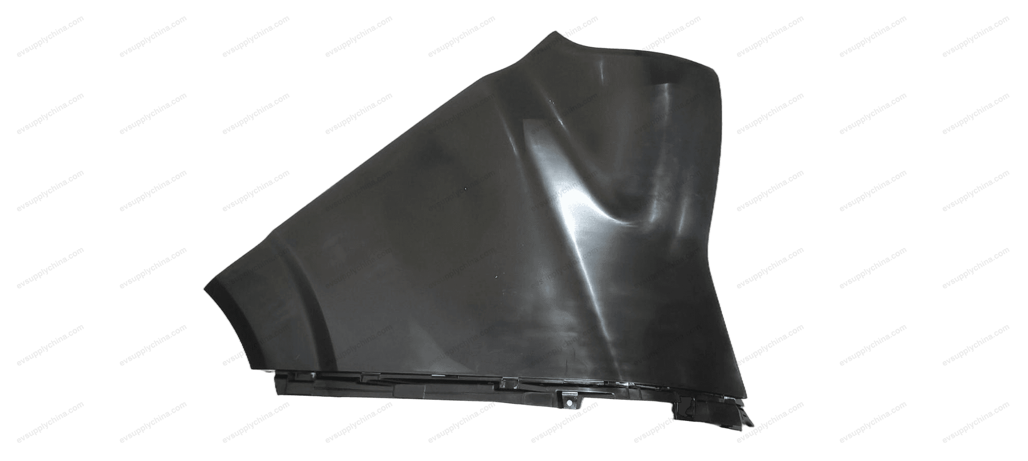 The upper left side of the rear bumper — Denza D9