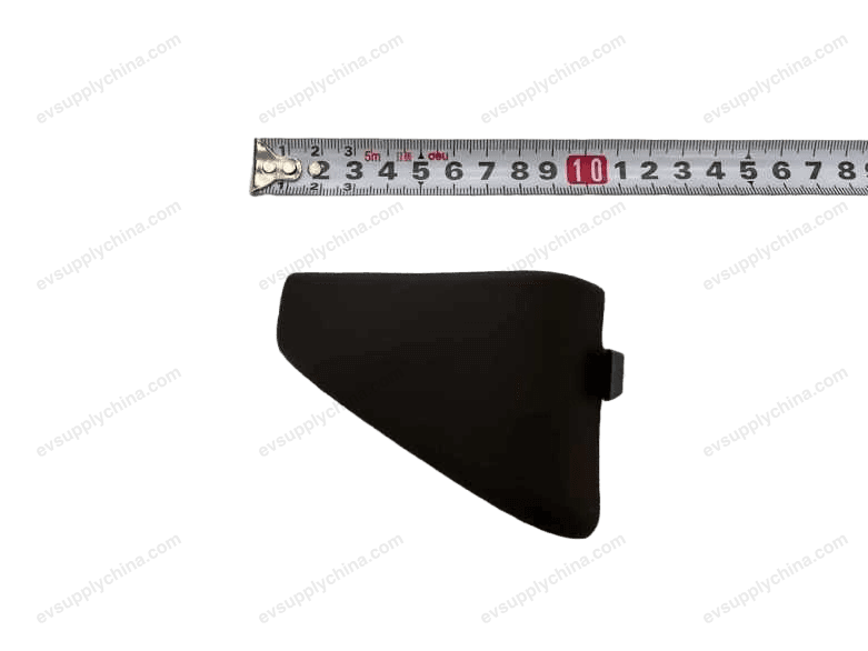 Upper right cover assembly - black chocolate — Denza D9