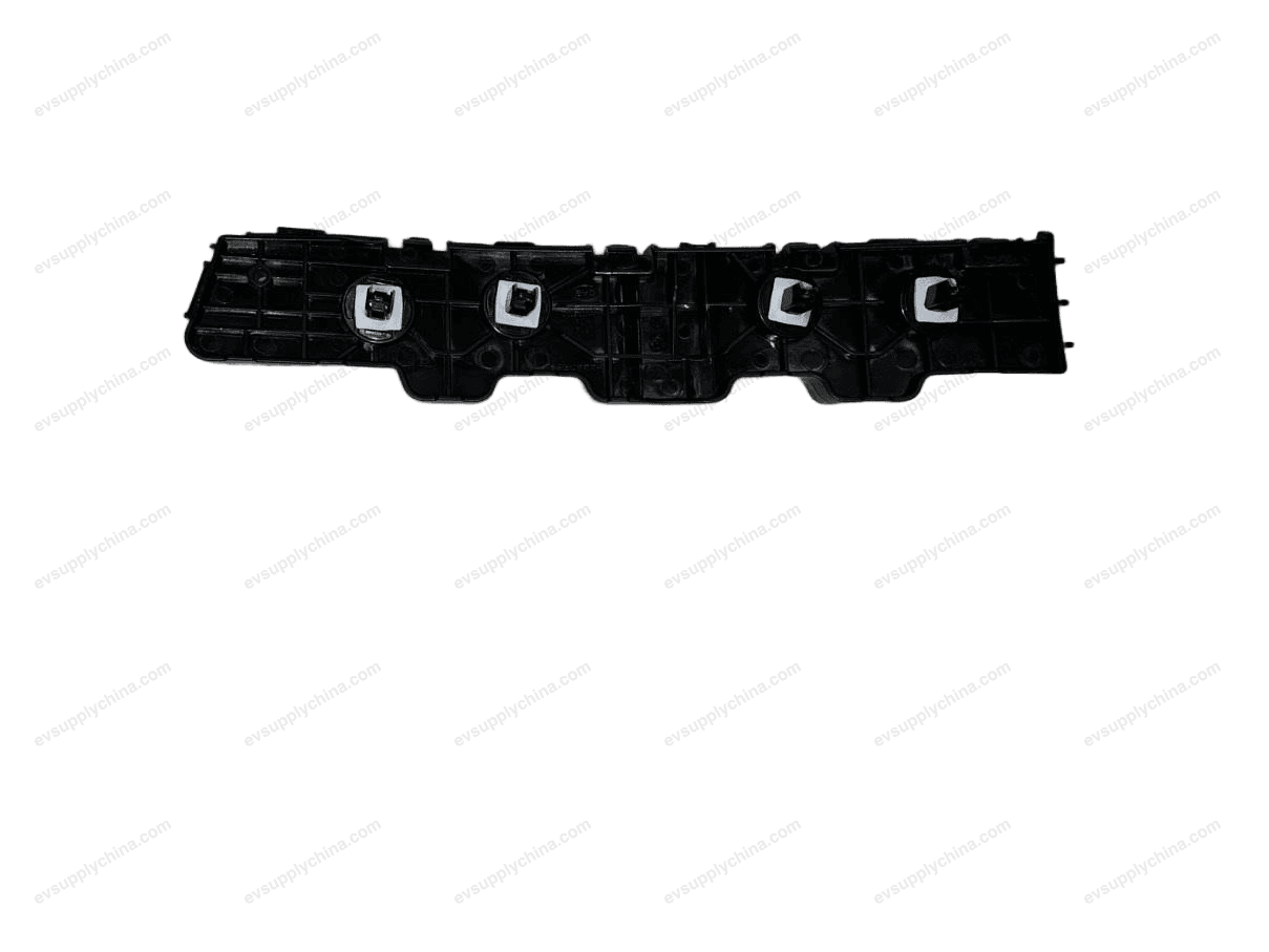 Rear bumper right front bracket assembly