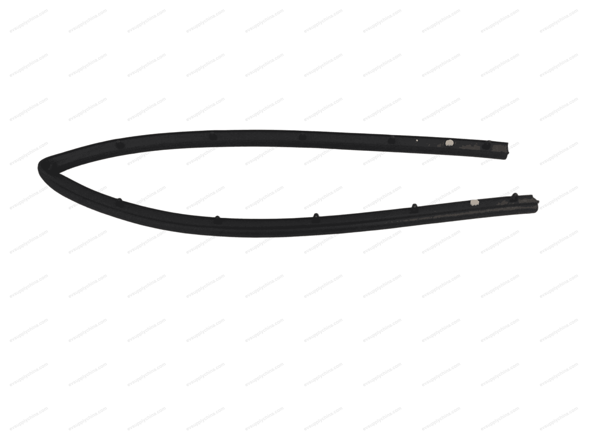Forward cabin sealing strip