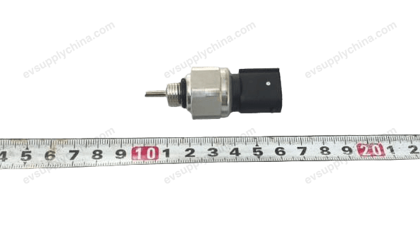 Pressure and temperature sensor