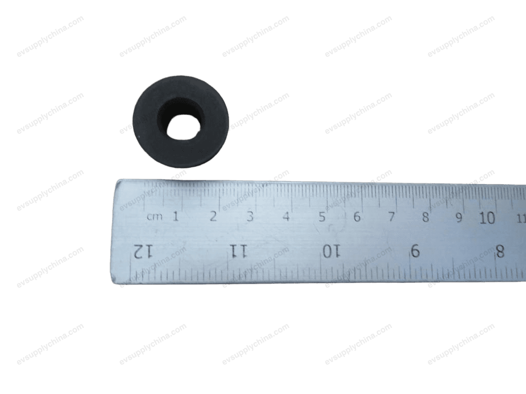 Auxiliary water tank positioning rubber sleeve