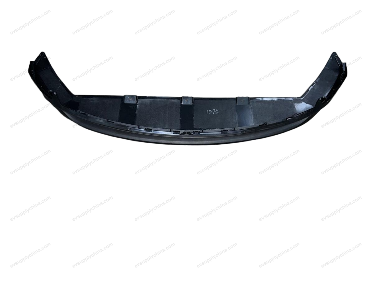 Front bumper lower air intake grille — BYD Destroyer 05