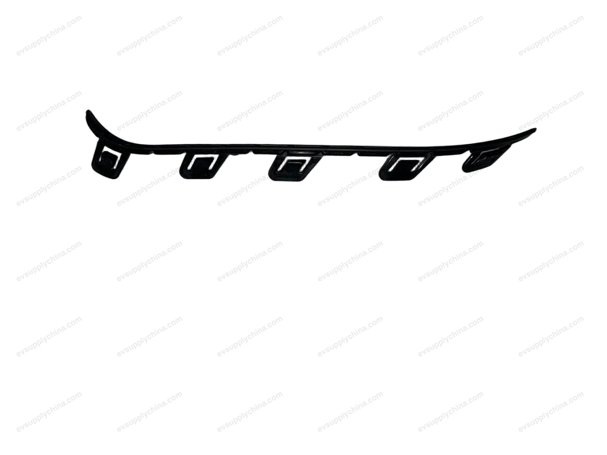 Rear bumper right decorative panel — BYD Destroyer 05