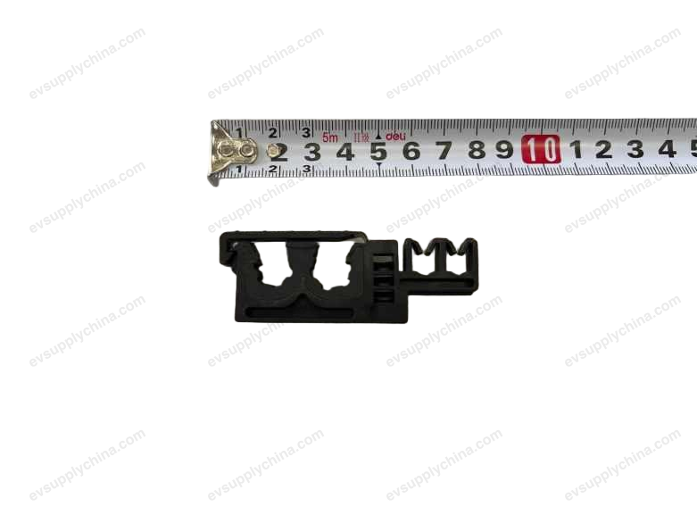 Four-hole pipe clamp — BYD Han DM-i
