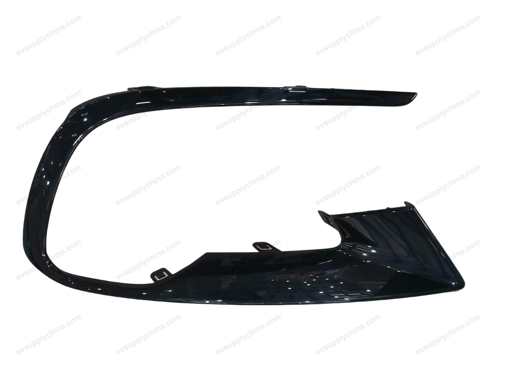 Right trim strip of front bumper — BYD Han EV