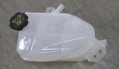 Auxiliary water tank — BYD Qin EV