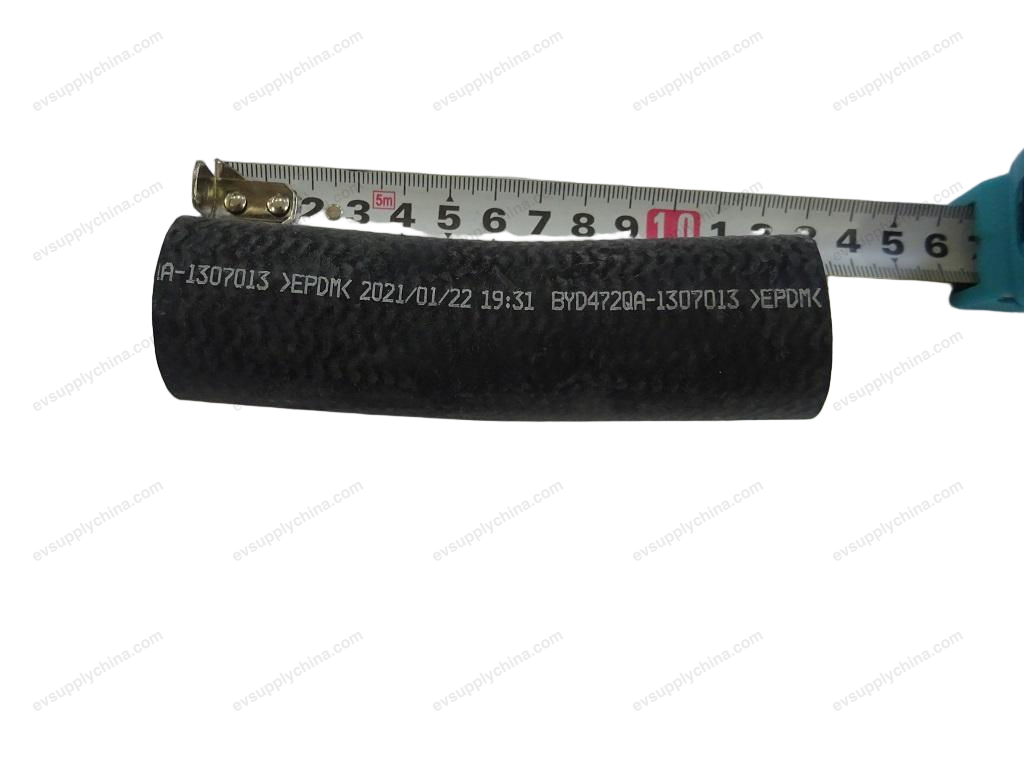 Water pump outlet hose 2 — BYD Qin Plus DM-i