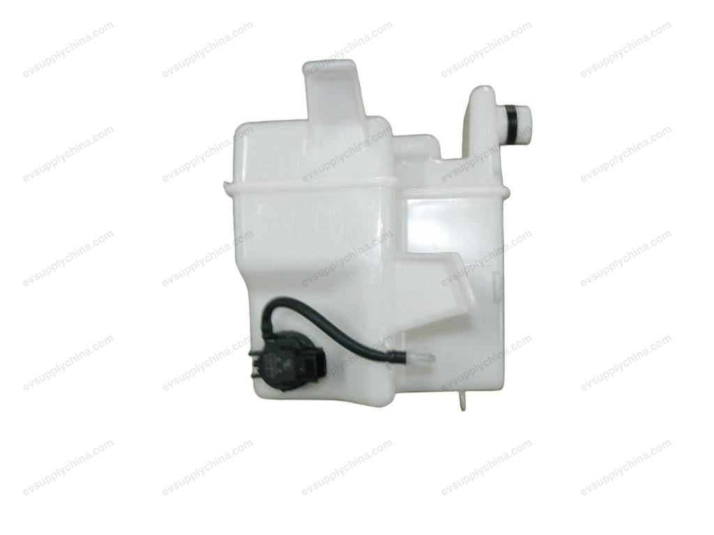 Water tank with motor — BYD Qin Plus DM-i