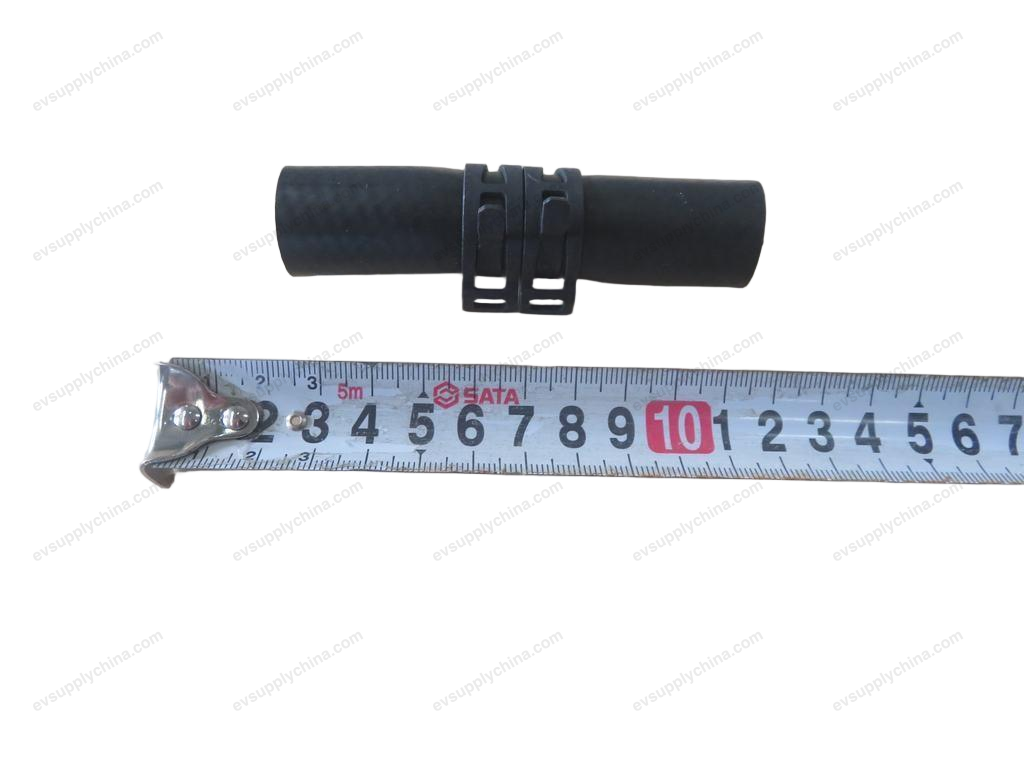 Electronically controlled water outlet hose — BYD Seal