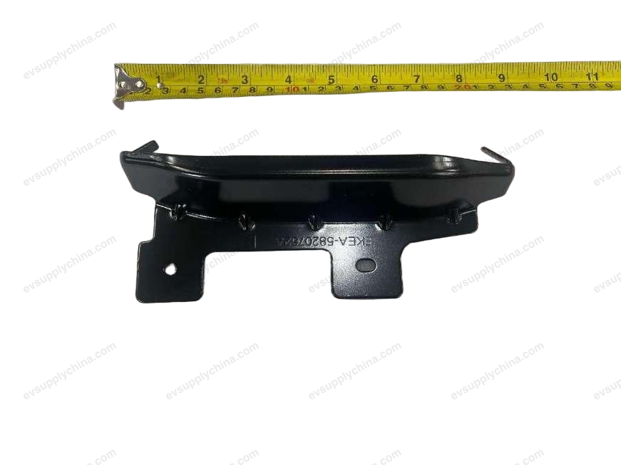 Left B-pillar guide bracket — BYD Seal