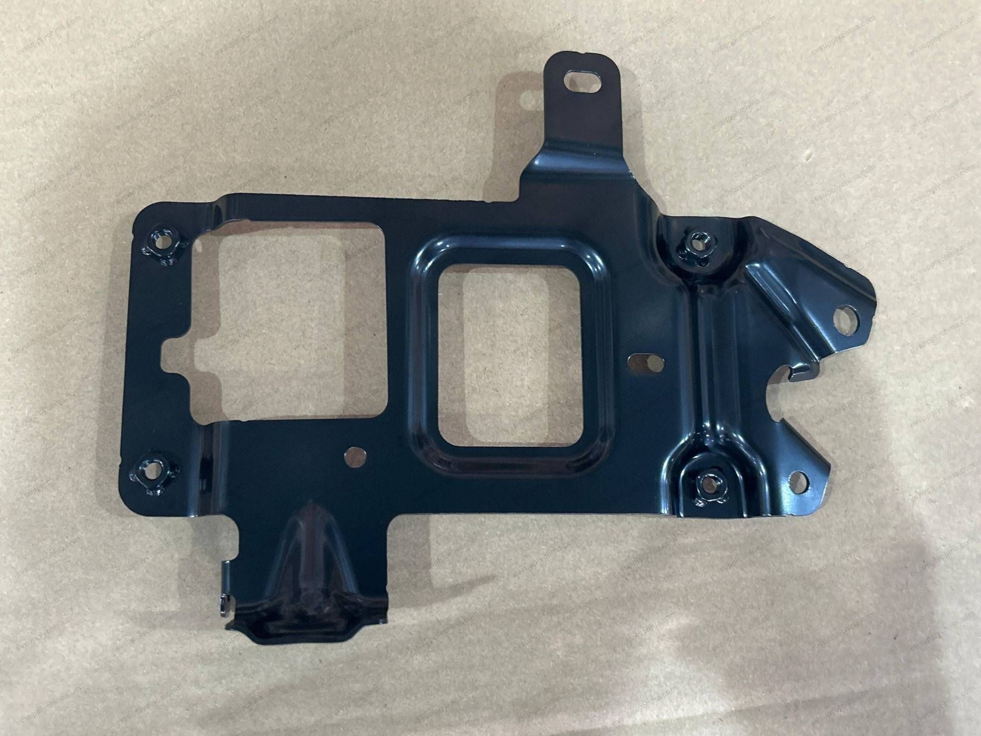 ECU mounting bracket — BYD Sealion 05 DM-i
