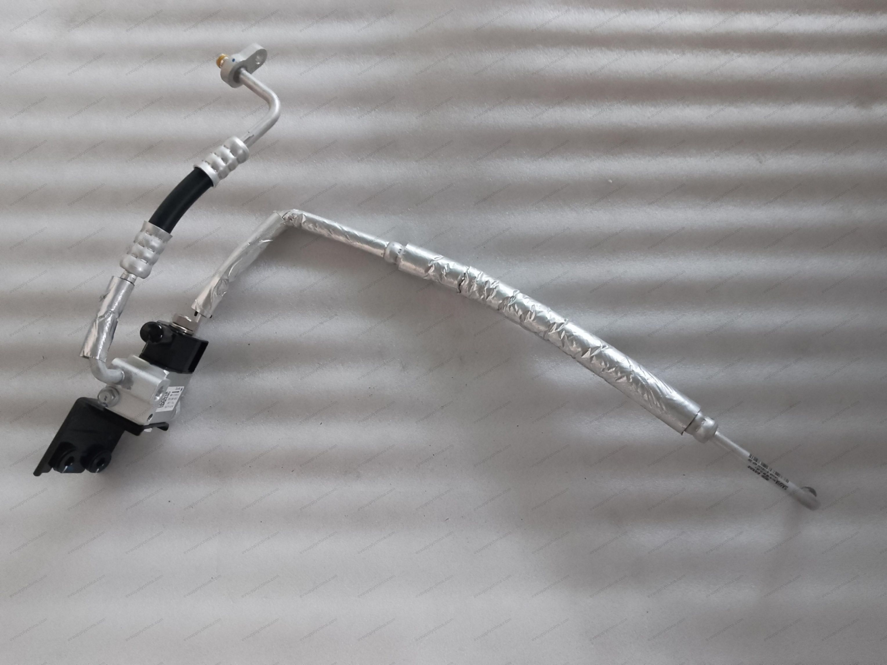 Refrigeration hard pipe assembly 3 — BYD Sealion 05 DM-i