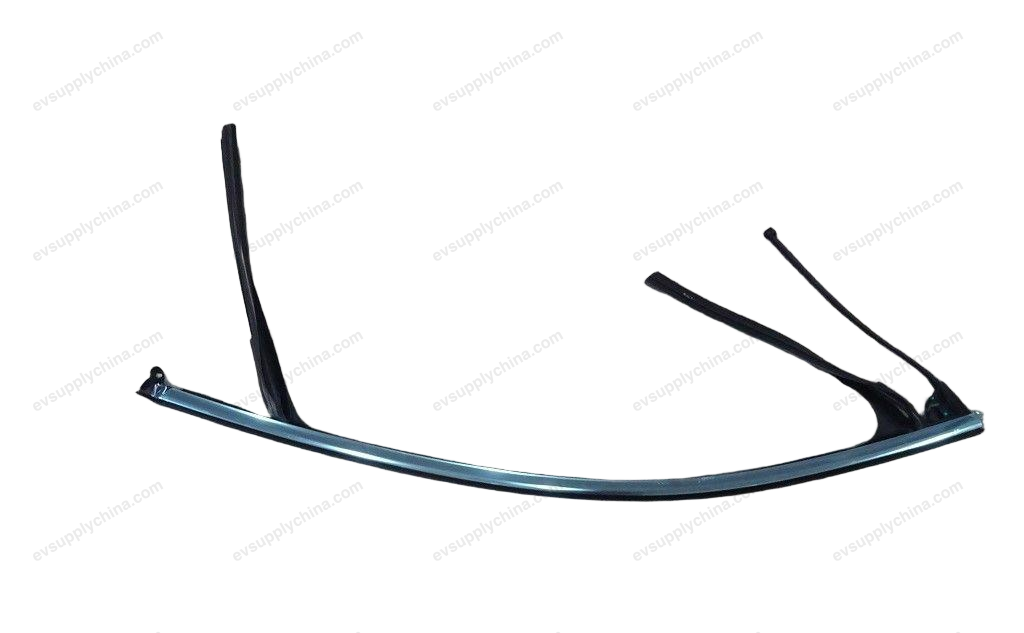 Right front door glass groove — BYD Song Plus EV (2025)