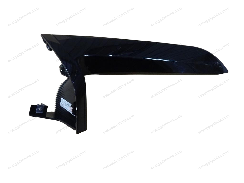Right rear spoiler — BYD Song Plus EV (2025)