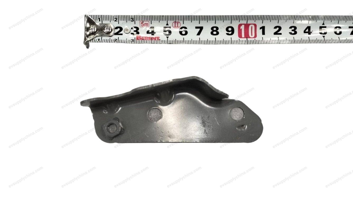 Left rear guard mounting bracket — BYD Tang EV