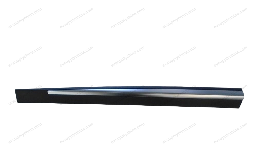 Right rear door trim assembly - standard black — BYD Tang EV