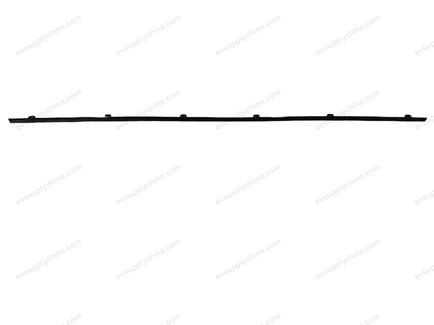 Front left door trim assembly - piano black — BYD Dolphin