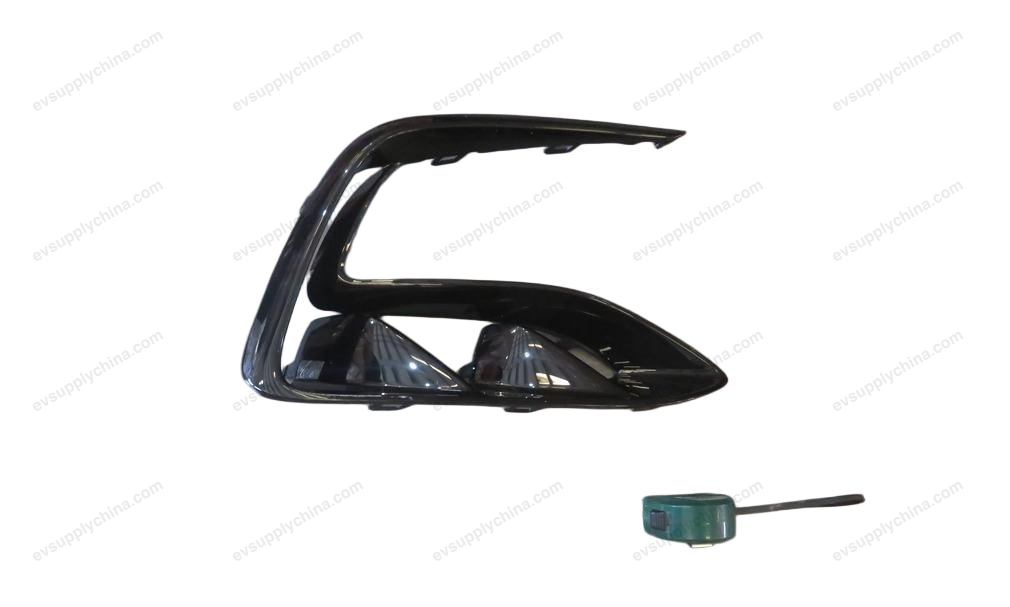 Front bumper right decorative panel — BYD Han DM-i