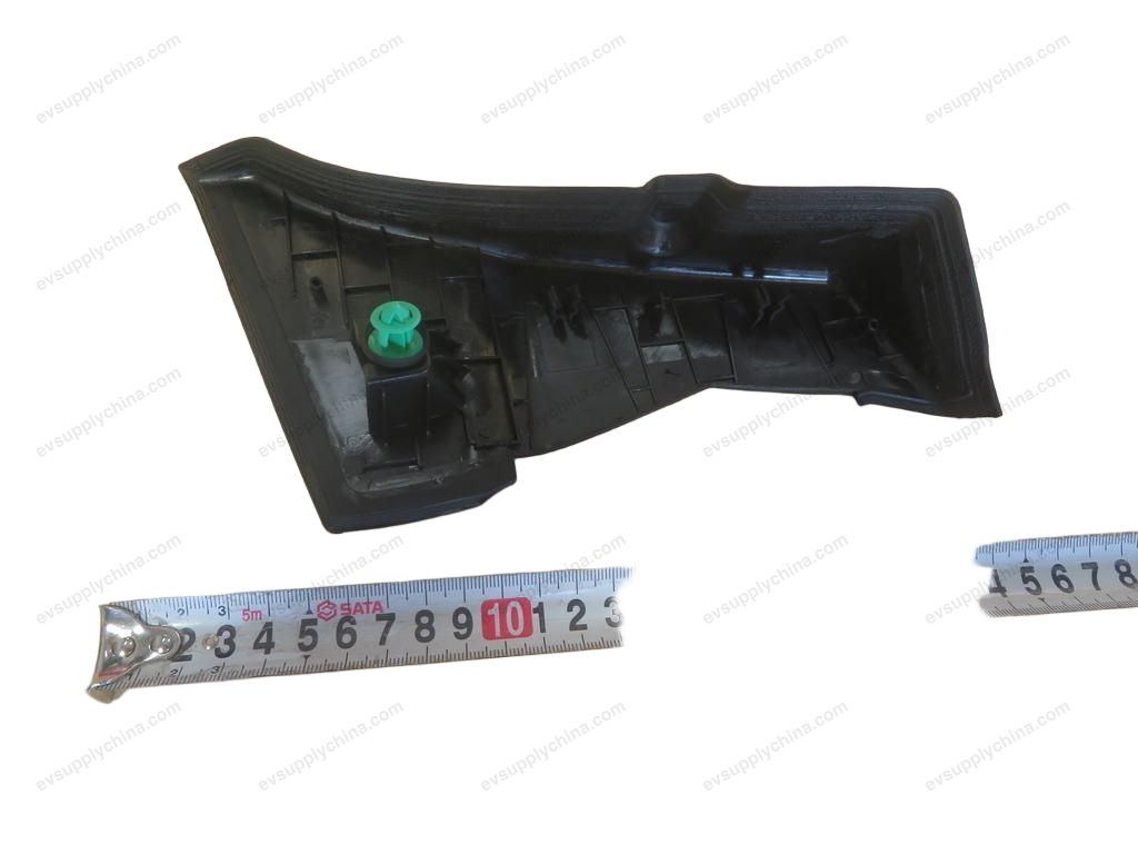 Tail light left baffle — BYD Seal