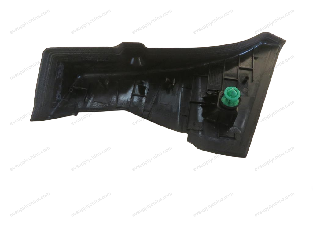 Tail light right baffle — BYD Seal