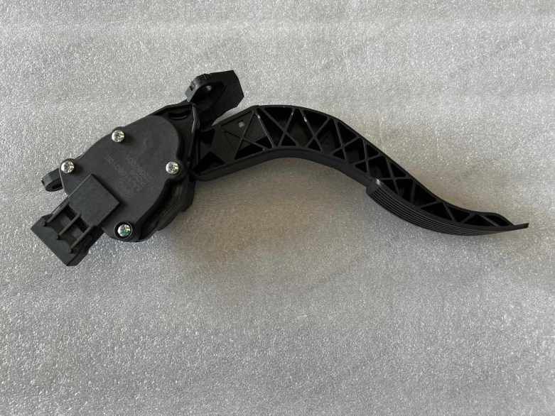 Electronic accelerator pedal assembly — BYD Sealion 05 DM-i