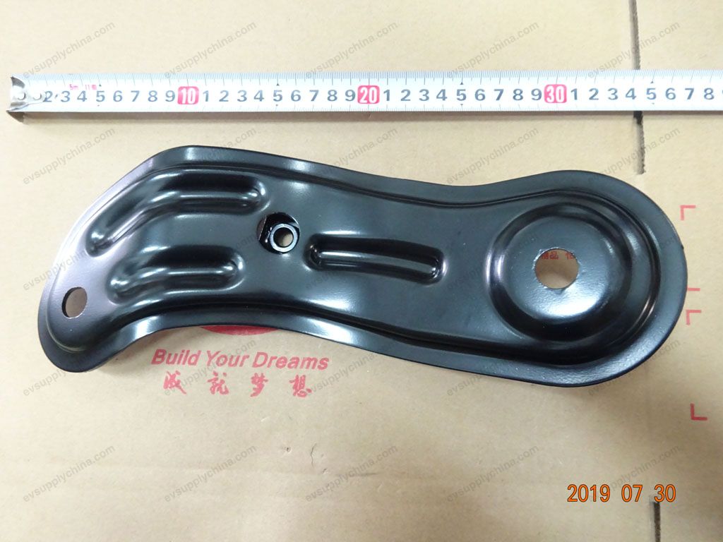 Rear subframe right rear mounting bracket assembly