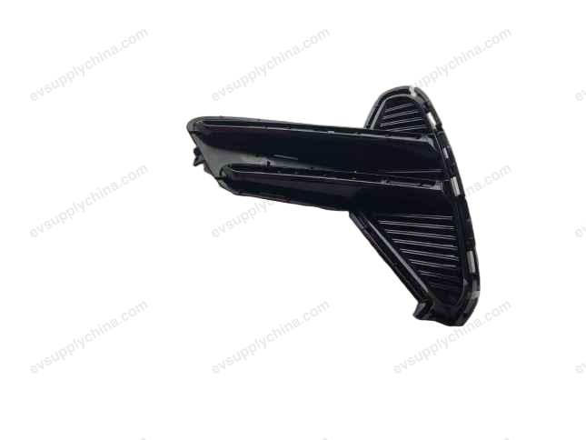 Front left air curtain decorative panel